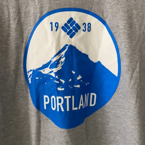 *Last call* Columbia Portland Tee - Picture 2 of 6